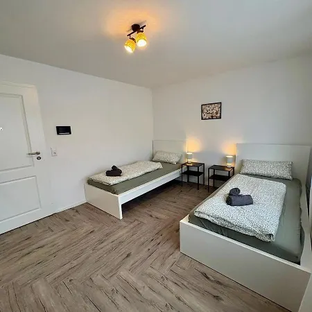 Modern 2 For Fitters With Parking Space In Апартаменты