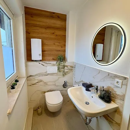 Modern 2 For Fitters With Parking Space In Appartement Lampertheim
