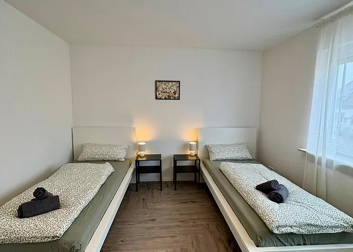 Modern 2 For Fitters With Parking Space In Apartment