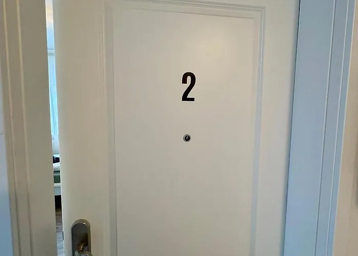 Apartment Modern 2 For Fitters With Parking Space In Lampertheim